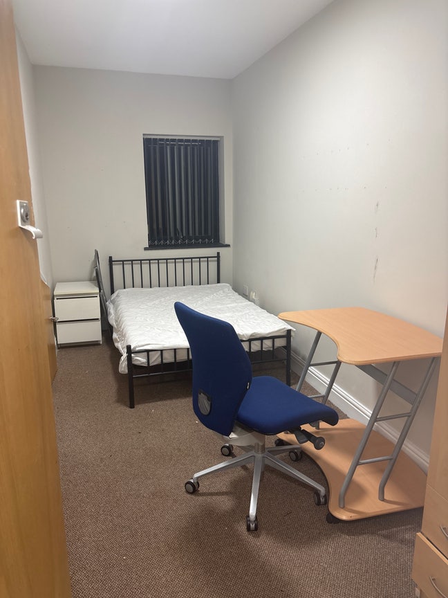 Student Flat Main Photo