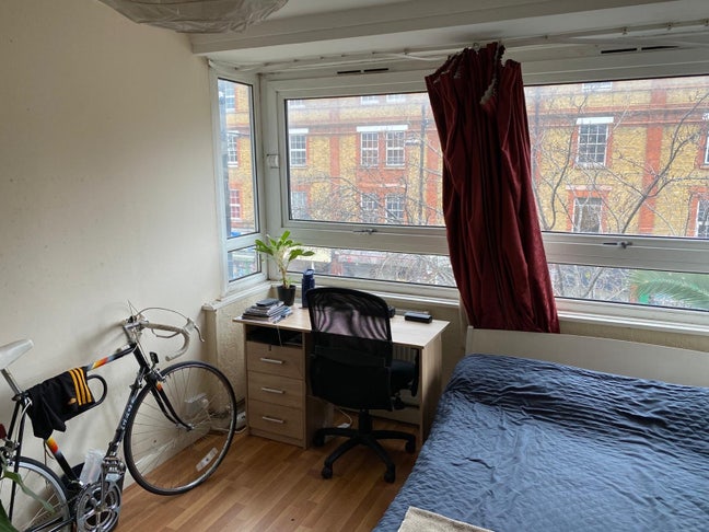 Bright room in Bethnal Green  Main Photo