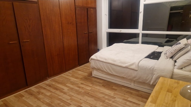 Very Large double room for one person.  Main Photo