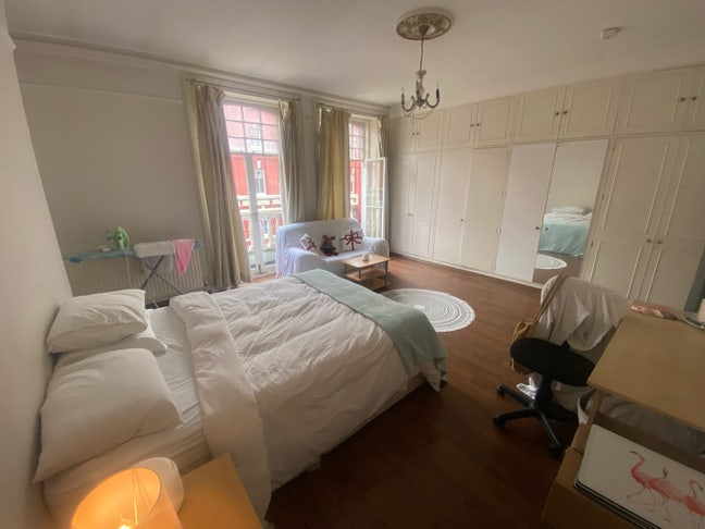 Spacious Double Room in Egdware Road Main Photo