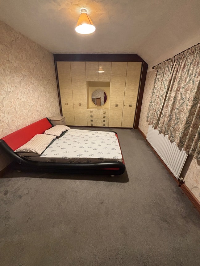 Double bed room Main Photo