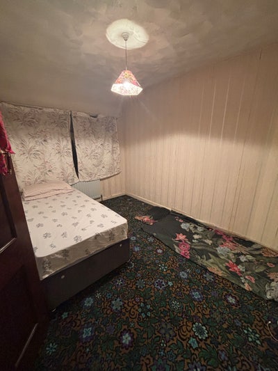 Semi double room for couple or single  Main Photo