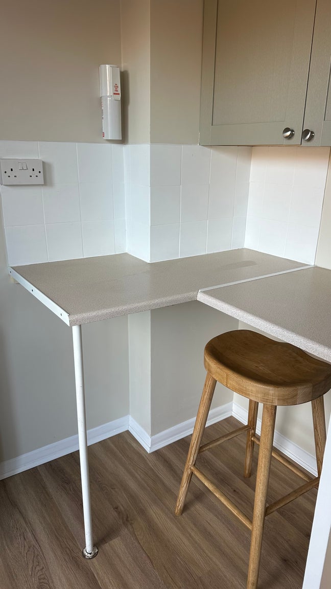 Double Room in Beautifully Renovated House  Main Photo