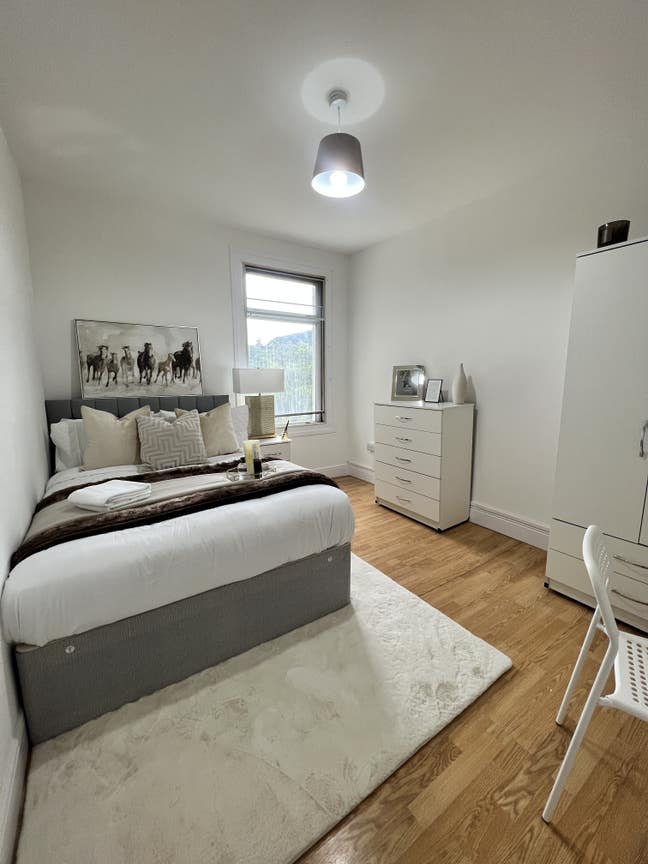 10 min walk from Queensbury station - Double rooms Main Photo