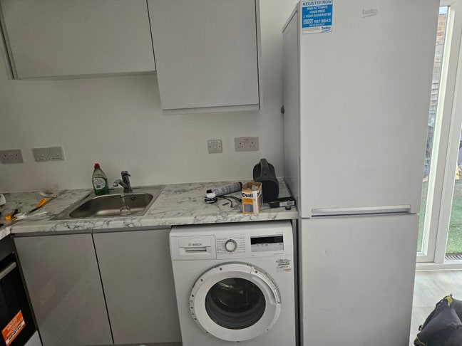 Large studio flat  Main Photo