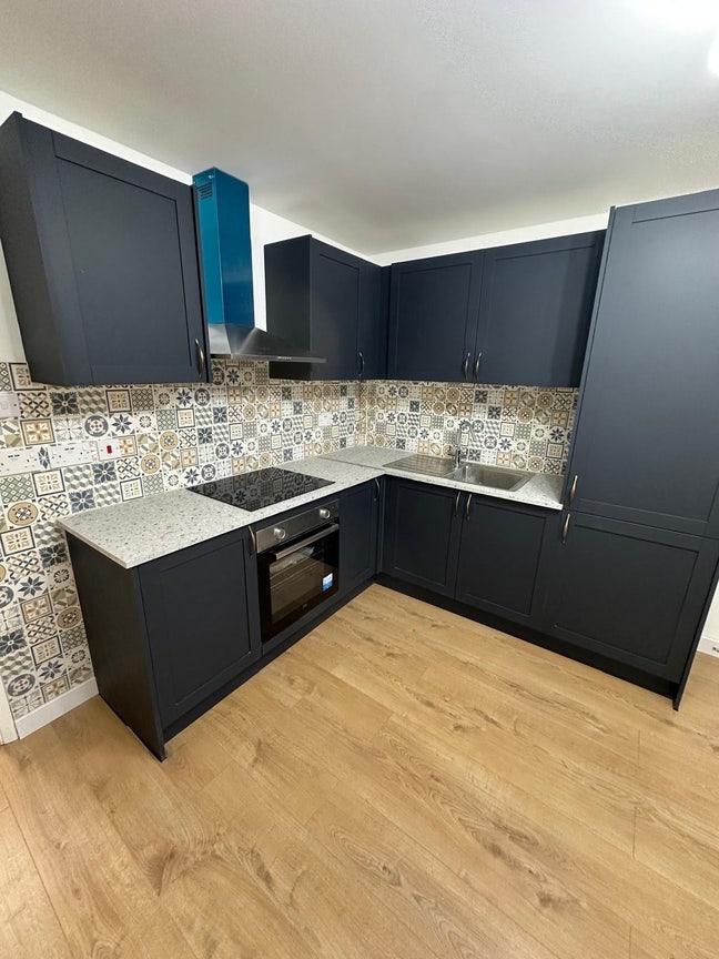 2 bedroom flat close to Preston Road with parking  Main Photo