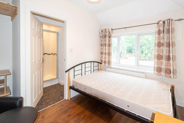 Solihull Luxury House Share for Professionals Main Photo