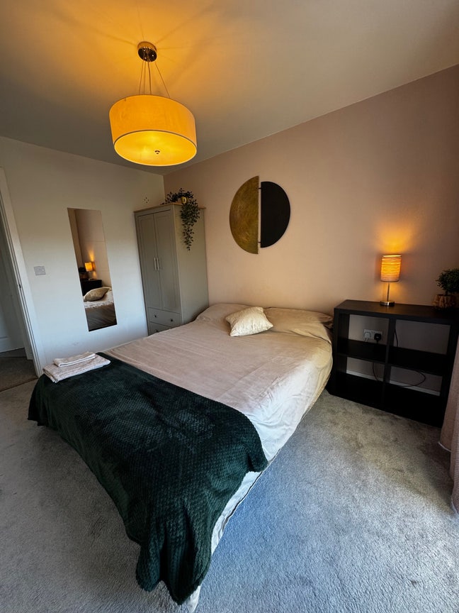 Modern Double bedroom in Newcastle great park Main Photo