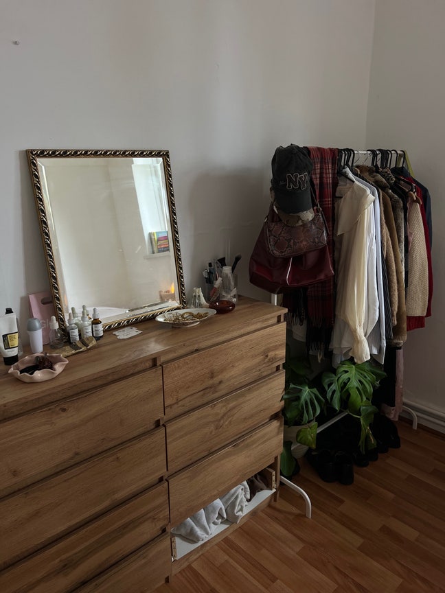 Room in light & sunny flat Main Photo