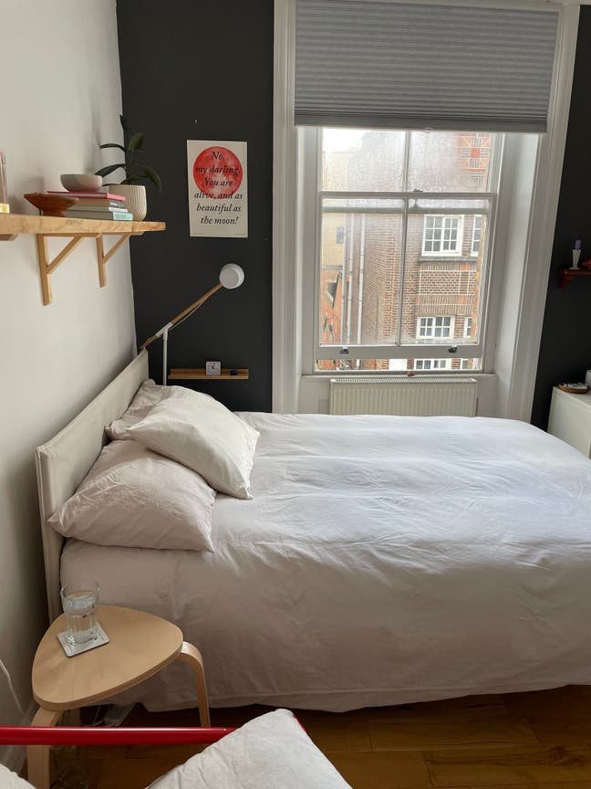 SUBLET - bright double room in Hackney Main Photo