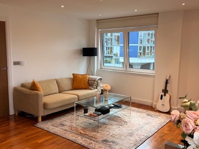 Lovely 1 bedroom apartment in Battersea -£2100pcm  Main Photo
