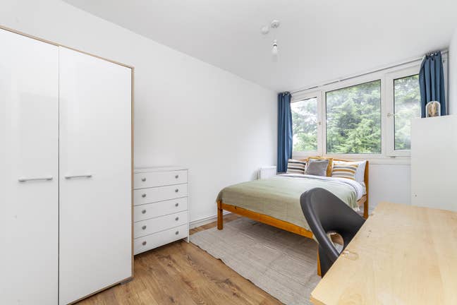 Large Double 🛏️ Near Roehampton Uni 🎓 Main Photo