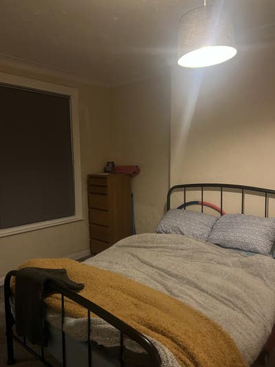 Double bed in Sneinton Main Photo
