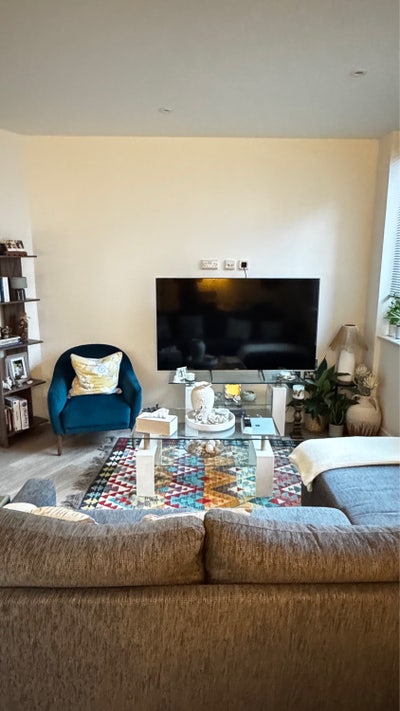 Beautiful 1 bedroom apt in central Reading Main Photo