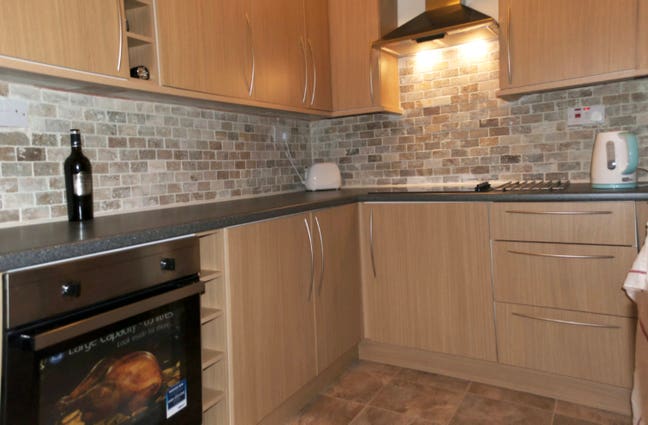 Two bed house in quiet corner of Crookes  Main Photo