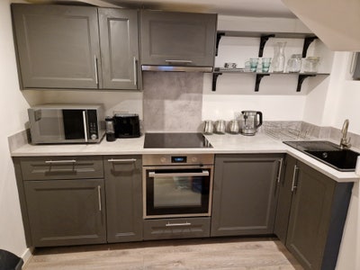 Renovated 4-bed house, Hyde Park (All bills Inc.) Main Photo