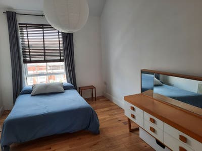 Spacious double bedroom in 2 bed flat in Westbrook Main Photo