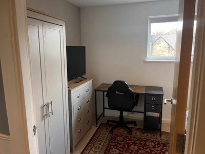 Apartment room up for rent (With Parking) Main Photo