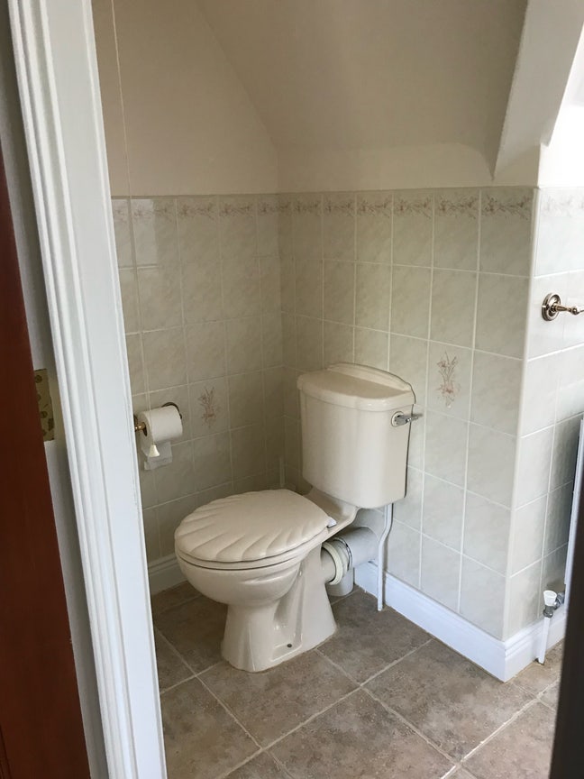 Large single room for rent  Main Photo
