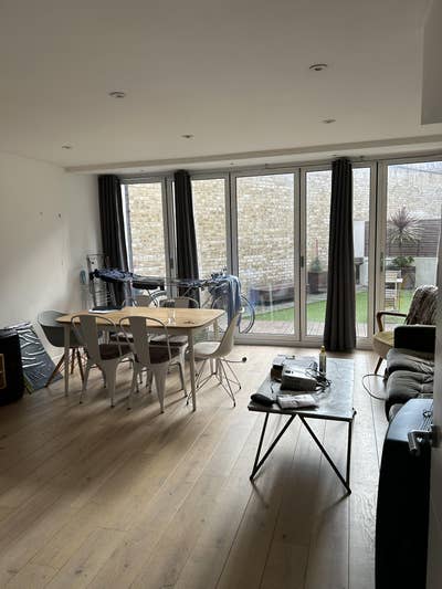 Lovely room in Old Street in a modern duplex flat. Main Photo