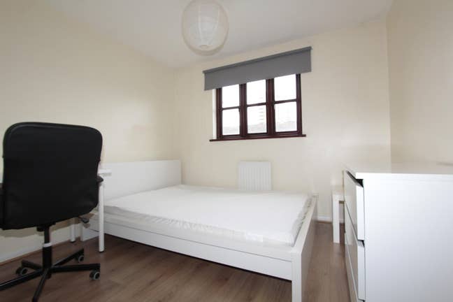 Snag It Asap! Spotless House! Garden + Living Room Main Photo