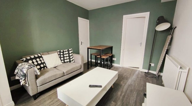 Rooms to let on Olympia drive Main Photo