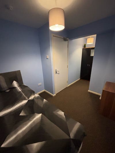  1 Great Value Double  Room Available !! Main Photo