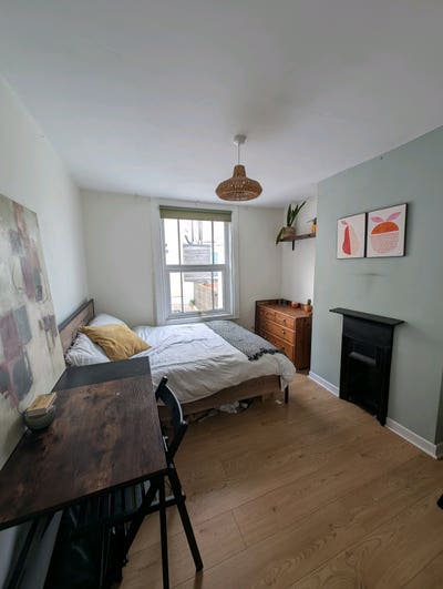 Furnished Double Bedroom in Totterdown  Main Photo