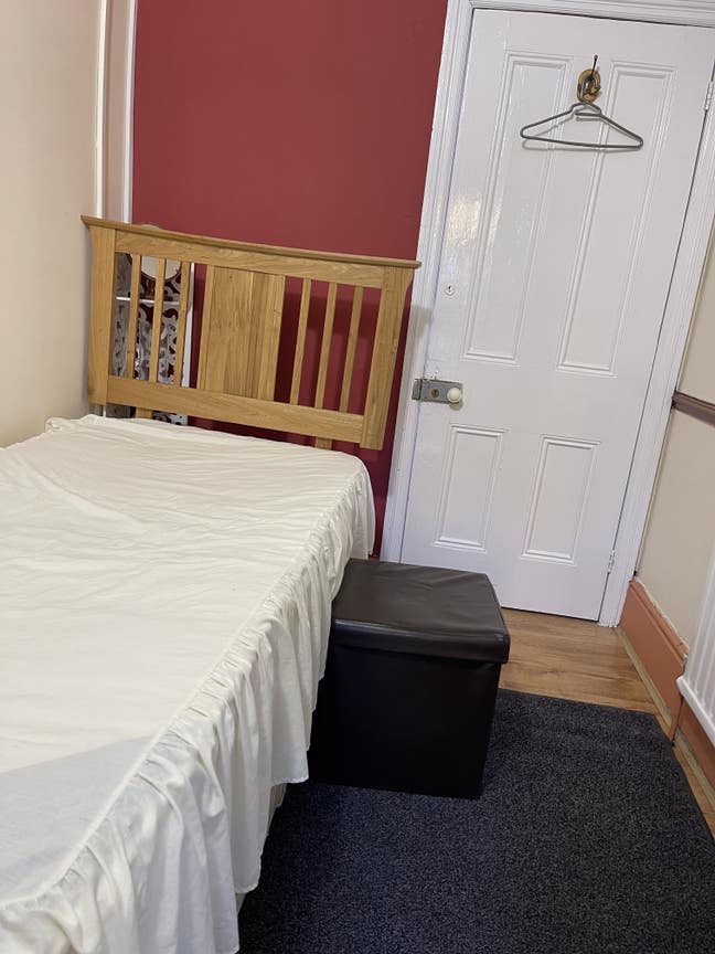 Small room available with attached kitchen  Main Photo