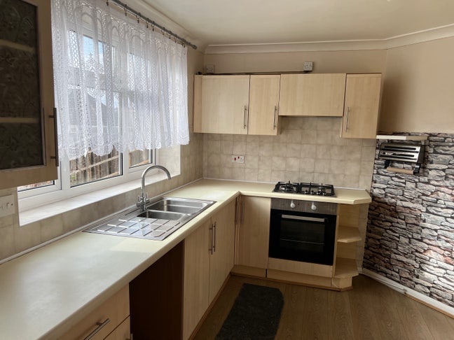 Double and Single Bedroom in Shared house Main Photo