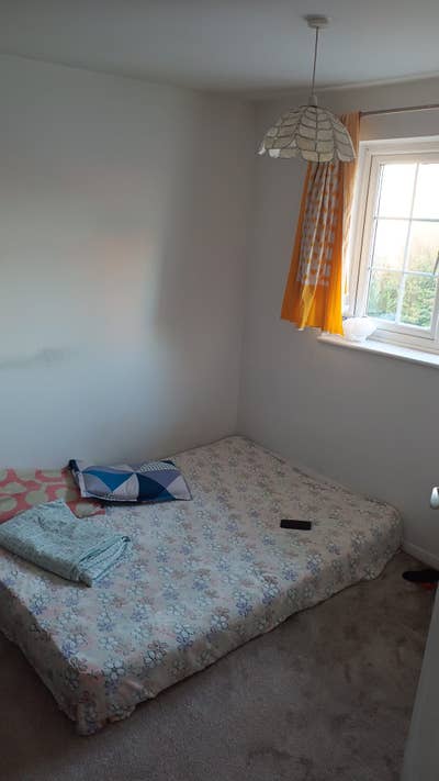 Single room available for Female  Main Photo