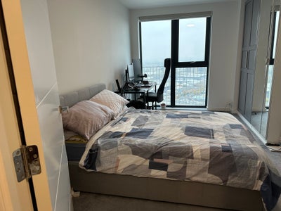 Spacious double room for rent , new build Main Photo