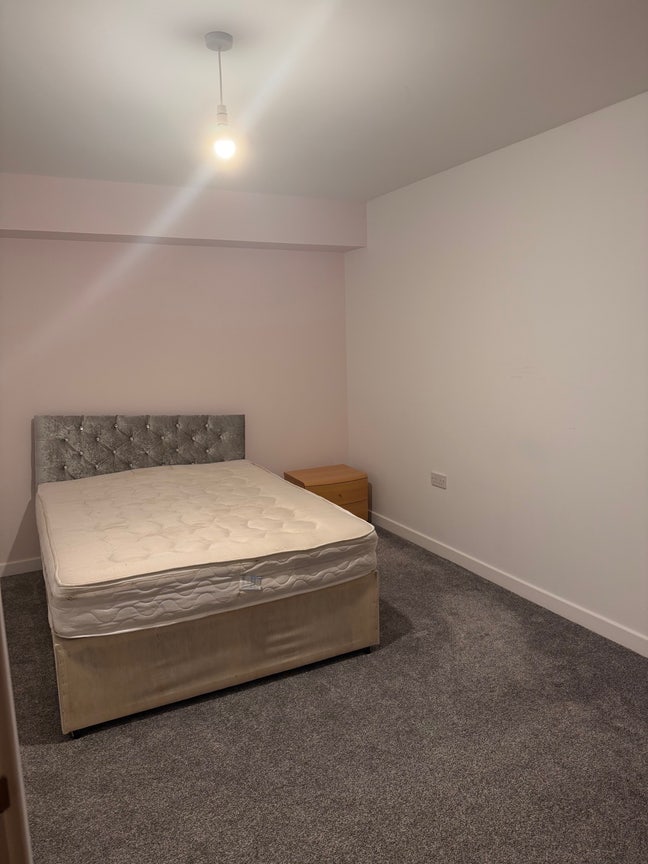 Room Available – Leith Area   Main Photo