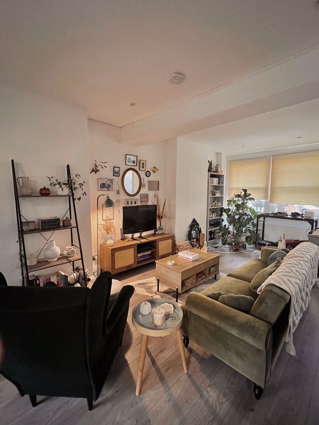 Beautiful double bedroom in SW London Main Photo