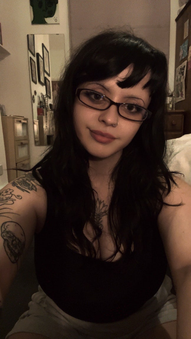 Young professional looking for a double room  Main Photo