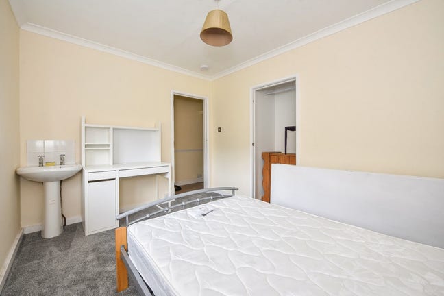 Modern Professional House Share | 50% Off 1st Mth Main Photo