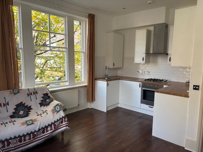 1 bedroom flat,newly refurbished  Main Photo