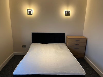 Double room available in Hanwell/Ealing Main Photo