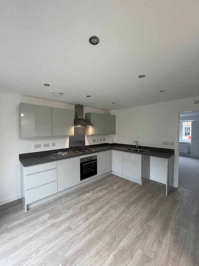 Brand new build  Main Photo