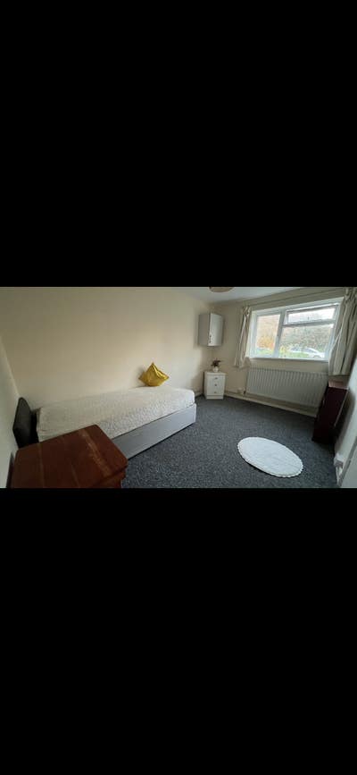 Double room in Sutton Main Photo