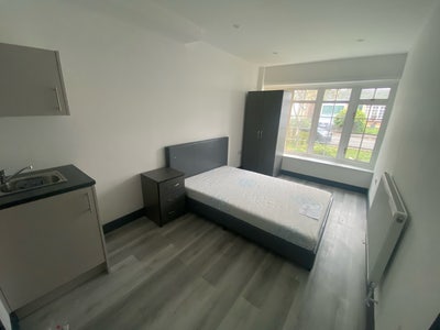 Tranquil NEW Rooms Near Heathrow Main Photo