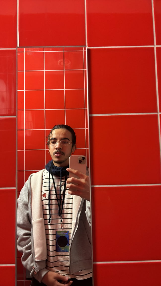 room wanted to move in this December ! Main Photo