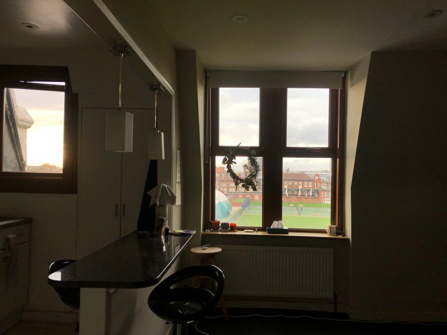 Cozy room in 2-bed West Kensington flat Main Photo