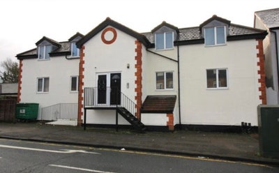 Ideal for Professionals/ Students One BEDROOM Avai Main Photo