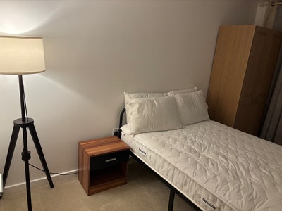 Double En-suite quiet area  Main Photo