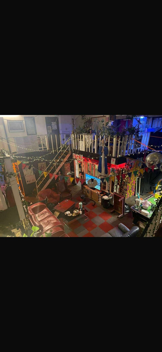 Studios in Amazing Converted Warehouse  Main Photo