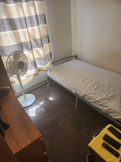 Single Room to rent in leytonstone Main Photo