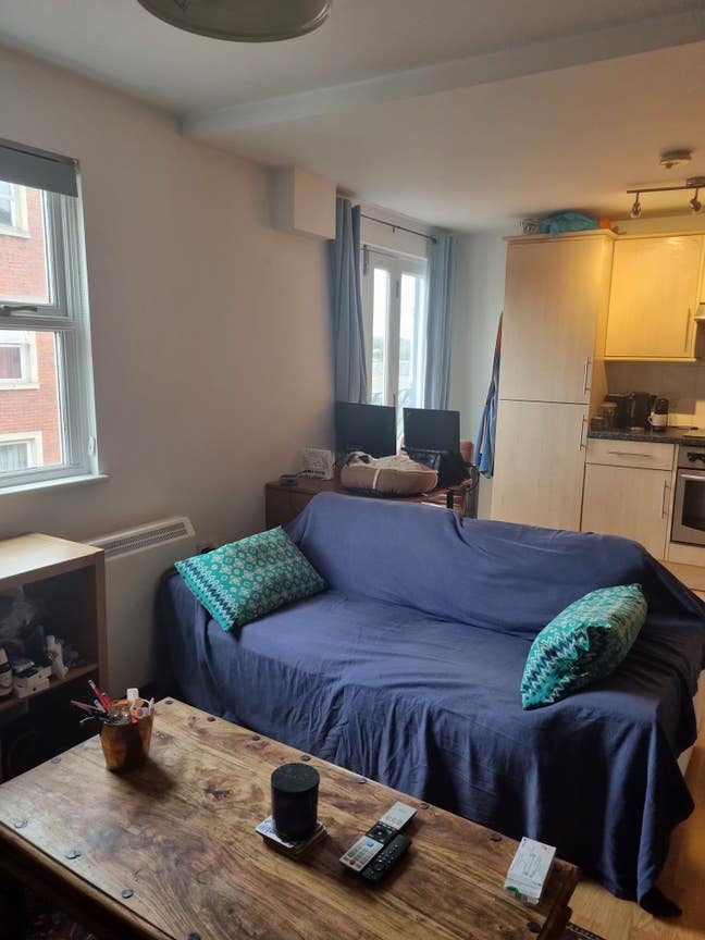 2 bed furnished flat in Old Market Main Photo