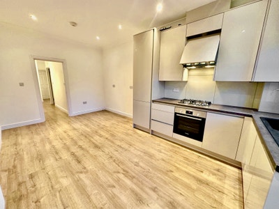 Brandnew 2 Bed Flat Acton Elizabeth & Central Line Main Photo