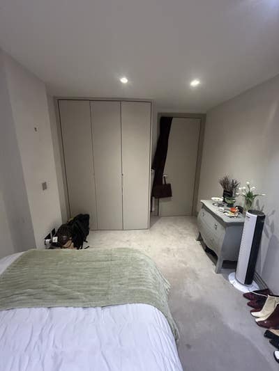 Lovely Double Room with Private Bathroom Main Photo